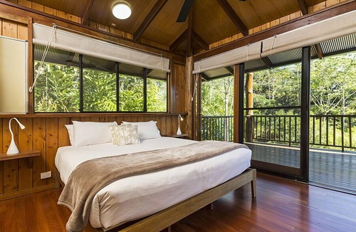 Lake Eacham Apartment | Rose Gums Wilderness Retreat