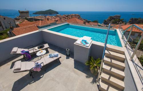 Pile Apartment | Royal Fort - The View Rooftop pool