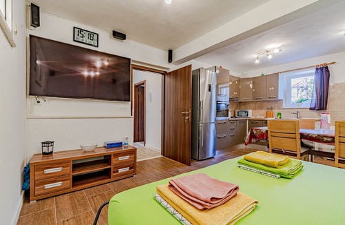 Cove Tri Zala (Zrnovo) Apartment | S 2 - modern studio, just 50m from the beach
