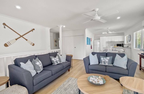 Horseshoe Bay Apartment | Sails on Horseshoe Apartment 4