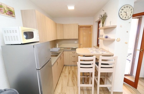 Podobuce Apartment | Seaside Apartments Hrkać - Studio Apartment with Terrace and Sea View 3