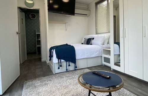 Empire Bay Apartment | Self contained private garden studio