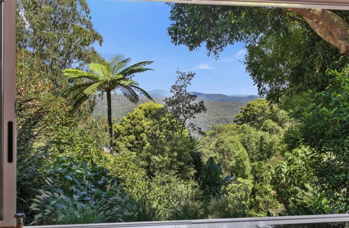 Flaxton House | Serene Flaxton igloo with garden views - sauna & cold plunge