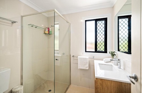 Sunnybank Apartment | Smart Suites Self Check-in Apartments - Sunnybank Station