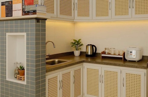 Bach Dang Riverside House | Snoopy Home Calmette - Central HCMC Homestay with Kitchen & Balcony