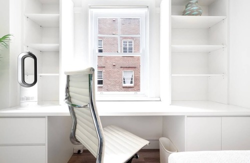 Bondi Beach Apartment | Snug 1-Bed Unit Across from Bondi Beach