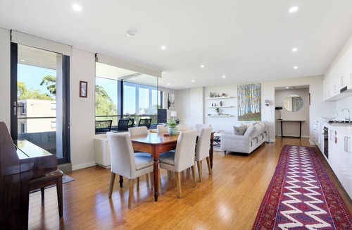 Waverton Apartment | Spacious 2BR luxe Waverton Village apartment w/harbour glimpses