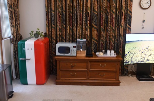 Strathfield House | Spacious-Cozy Oversized Room in Leafy Strathfield