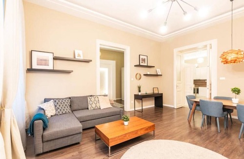 Terezvaros Apartment | Spacious Luxury apartment at the heart of Budapest