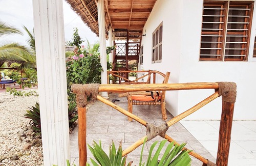 Kiwengwa House | Spacious With Ocean View Sunrise