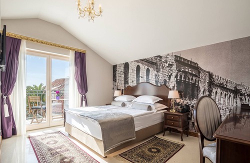 Split Bed & Breakfast | Splendida Palace