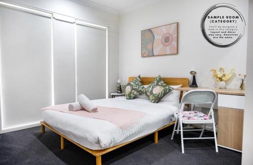 Gregory Hills House | Standard Queen Room in Gregory Hills - Quaint Spot - Shared Bathroom