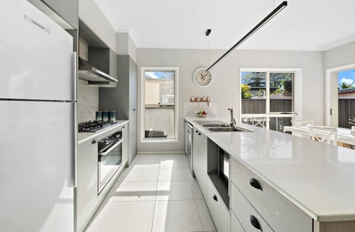 Umina Beach House | Stay 3 nights, pay 2 this Winter*