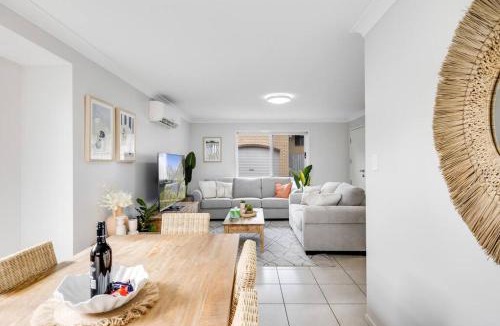 East Toowoomba Apartment | Stones throw to Grammar, Queens Park & CDB!