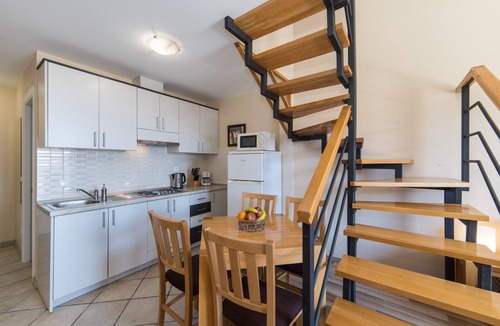 Drvenik Apartment | Studio flat with balcony and sea view Drvenik Donja vala, Makarska (AS-9654-b)