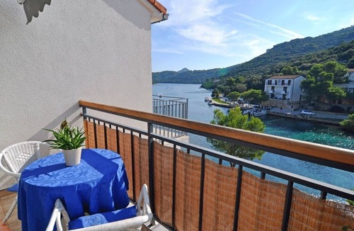 Pasadur Apartment | Studio flat with balcony and sea view Pasadur (Lastovo) (AS-8351-a)