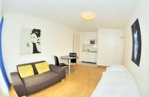 District 6 Apartment | Studio in the heart of Zurich - Crown 35