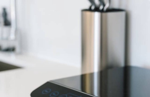 Macgregor House | Studio walk to Westfield | Best for Solo Travelers