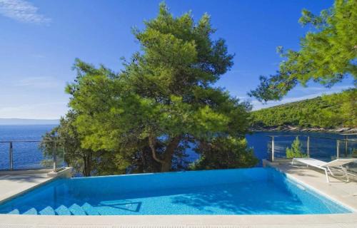 Selca Villa | Stunning Brac Villa 5 Bedrooms Villa Selca Brac 5 Metres To The Beach