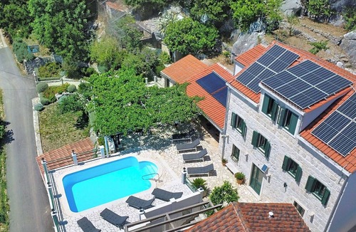 Viganj Villa | Stunning private villa for 8 people with A/C, WIFI, private pool, TV, terrace and pets allowed