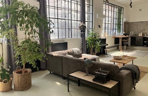 Obuda Apartment | Stylish Exclusive Loft in Buda – Champions League ready!
