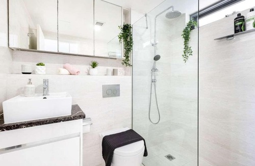 Bondi Beach Apartment | Stylish Studio Steps from Bondi Shoreline