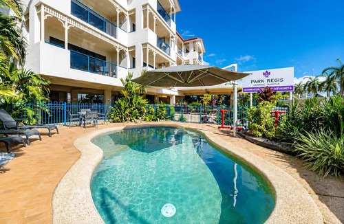 South Townsville Apartment | Stylish Townsville Stay Near CBD with Marina views & Private Balcony