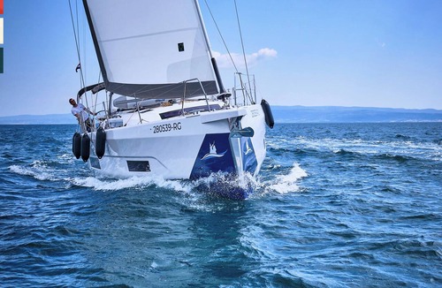 Rogoznica Boat Rental | Sun-Kissed Sailing Adventure in Sibenik, Croatia