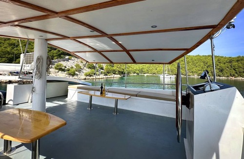 Split Boat Rental | Sun-Kissed Sailing Adventure in Split, Croatia