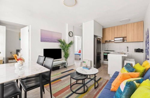 Bondi Apartment | Sundeck Surfscape Upbeat Beachside Living in Bondi