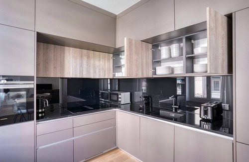 Gundeldingen Apartment | Sunlit Gundeldingen 3 Room w/Storage, nr Basel Main Stn, by Blueground