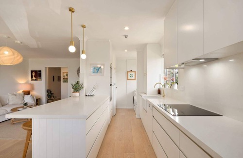 Newport Apartment | Sunrise Cove 2-Bed Apartment at Newport Beach
