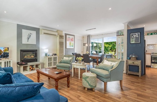 Mount Victoria House | Swanbrook - Stylish and Sophisticated