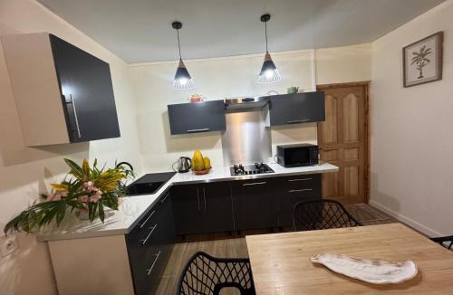 Pirae House | Tahiti Stay & House
