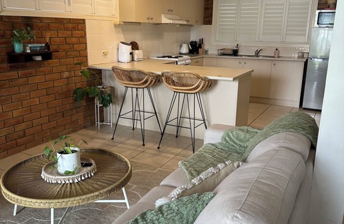Palm Beach Apartment | Tallebudgra Creek Getaway