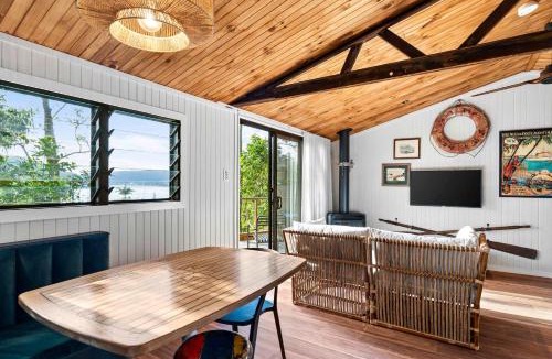 Pretty Beach Central Coast House | The Cabin by Coast Hosting