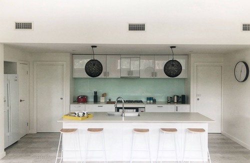 Pearl Beach House | The Summerhouse - Stylish Beachhouse designed for relaxing