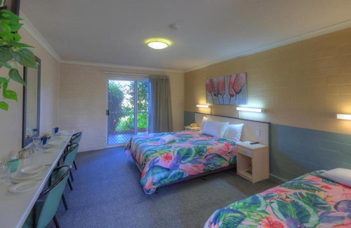 Stanthorpe Hotel | The Vines Motel & Cottages