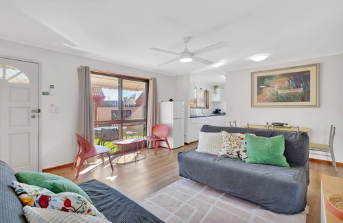 Redcliffe Apartment | Tranquil 2-Bed Townhouse Close to Beach
