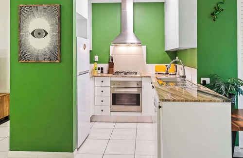 Cairns North Apartment | Tropical Resort Escape