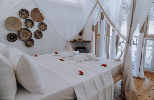 Bwejuu Hotel | Tsunami village