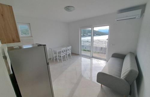 Dubrava Apartment | Two bedroom apartment near beach Luka Dubrava, Pelješac (A-284-d)