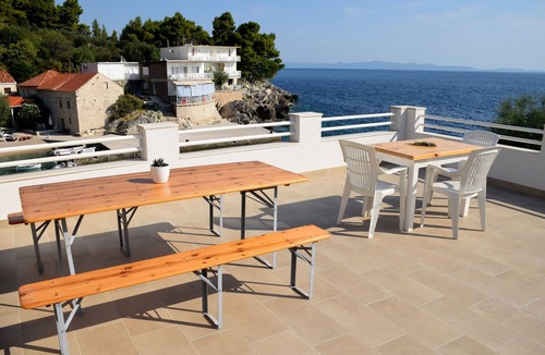 Podobuce Apartment | Two bedroom apartment near beach Podobuče, Pelješac (A-631-b)