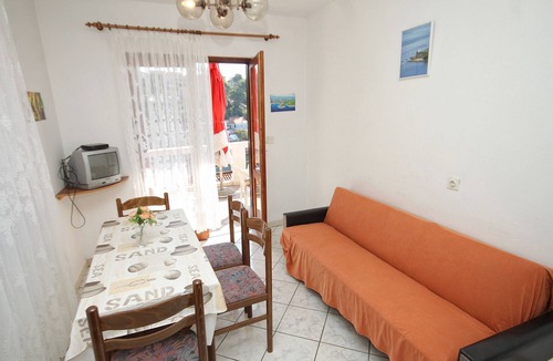 Zavalatica Apartment | Two bedroom apartment near beach Zavalatica, Korčula (A-9315-b)