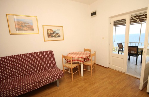 Lastovo Apartment | Two bedroom apartment with terrace and sea view Lučica, Lastovo (A-990-c)
