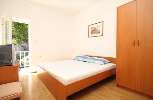 Lastovo Apartment | Two bedroom apartment with terrace and sea view Lučica, Lastovo (A-990-c)
