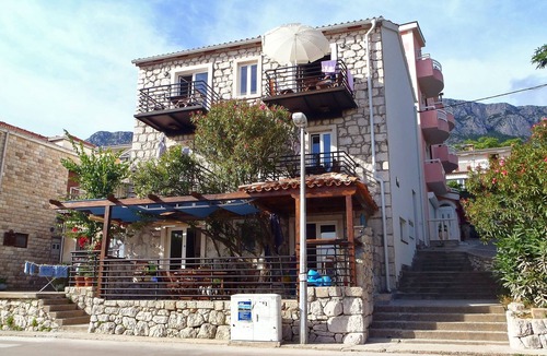 Gradac Apartment | Two bedroom apartment with balcony and sea view Gradac (Makarska) (A-6661-a)