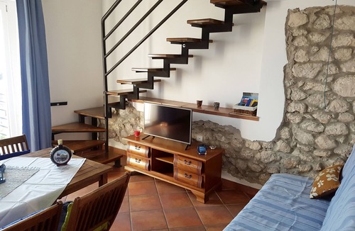 Gradac Apartment | Two bedroom apartment with balcony and sea view Gradac (Makarska) (A-6661-b)