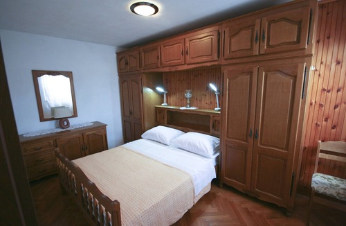 Medvinjak Apartment | Two-bedroom Penthouse Apartment With Balcony and Sea View