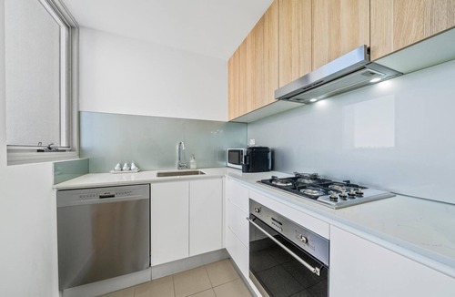 Asquith Apartment | Views for days. 1 Bedroom Penthouse Private & Quiet, New Host 4.7 star rating
